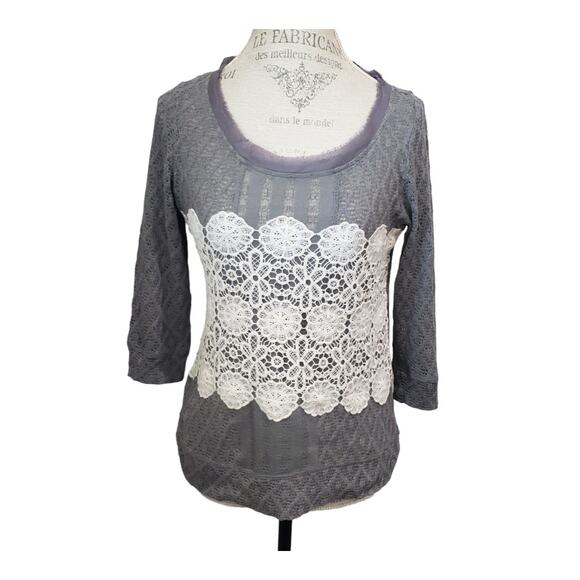 Meadow Rue Gray Embroidered 3/4 Sleeve Shirt | Size Small - Picture 1 of 8